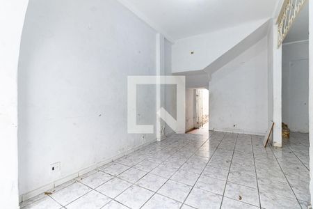 Casa à venda com 250m², 5 quartos e 2 vagas Casa à venda com 250m², 5 quartos e 2 vagasGaragem Coberta