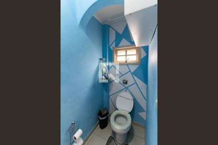 Casa à venda com 250m², 5 quartos e 2 vagas Casa à venda com 250m², 5 quartos e 2 vagasBanheiro da Casa 3