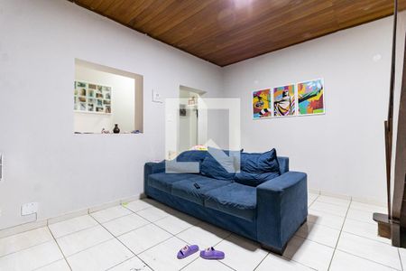 Casa à venda com 250m², 5 quartos e 2 vagas Casa à venda com 250m², 5 quartos e 2 vagasSala da Casa 2