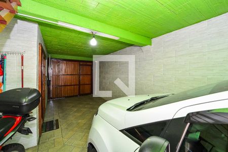 Casa à venda com 170m², 3 quartos e 3 vagas Casa à venda com 170m², 3 quartos e 3 vagasGaragem
