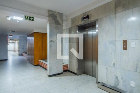 Apartamento à venda com 300m², 4 quartos e sem vagaÁrea comum