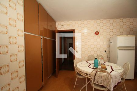 Casa à venda com 285m², 4 quartos e 5 vagasCozinha