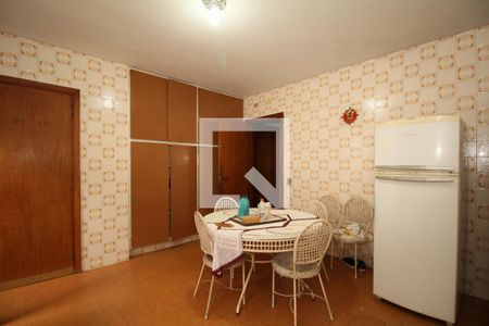 Casa à venda com 285m², 4 quartos e 5 vagasCozinha