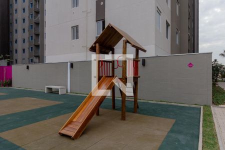 Apartamento para alugar com 42m², 2 quartos e 1 vaga Apartamento para alugar com 42m², 2 quartos e 1 vagaÁrea Comum - Playground