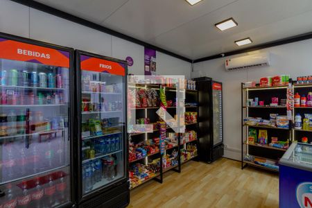 Apartamento para alugar com 42m², 2 quartos e 1 vaga Apartamento para alugar com 42m², 2 quartos e 1 vagaÁrea Comum - Mini Mercado