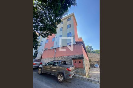 Apartamento para alugar com 60m², 3 quartos e 1 vaga Apartamento para alugar com 60m², 3 quartos e 1 vagaFachada e placa