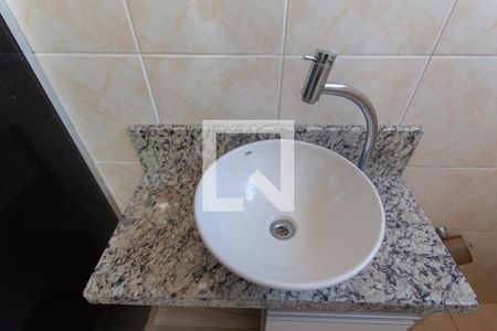 Apartamento para alugar com 60m², 3 quartos e 1 vaga Apartamento para alugar com 60m², 3 quartos e 1 vagaBanheiro
