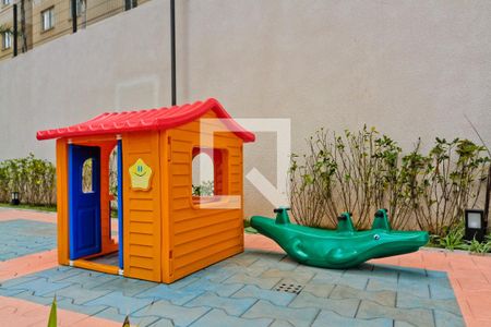 Apartamento para alugar com 33m², 2 quartos e sem vagaÁrea comum - Playground