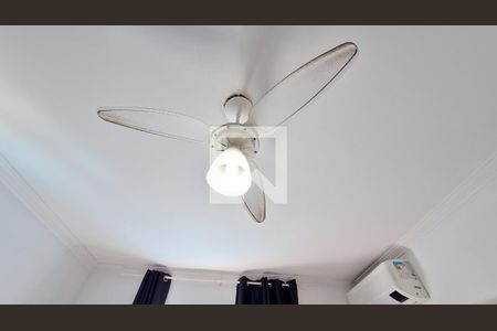 Detalhe da sala de apartamento para alugar com 1 quarto, 65m² em Guilhermina, Praia Grande