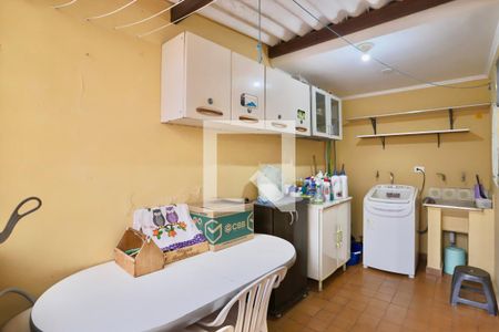 Casa à venda com 120m², 3 quartos e 2 vagasÁrea de Serviço