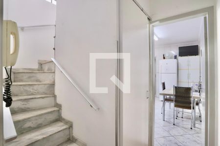Casa à venda com 120m², 3 quartos e 2 vagasCorredor