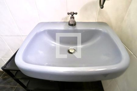 Casa à venda com 120m², 3 quartos e 2 vagasBanheiro 2