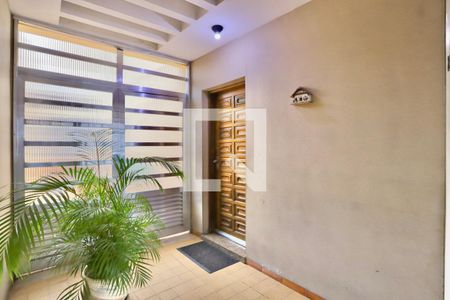 Casa à venda com 120m², 3 quartos e 2 vagasCorredor