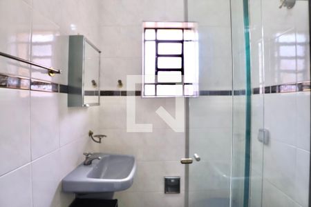 Casa à venda com 120m², 3 quartos e 2 vagasBanheiro 2