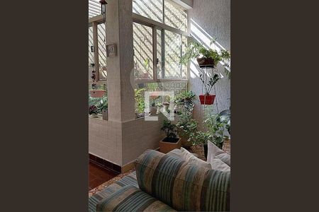 Casa à venda com 3 quartos, 337m² em Vila Guilhermina, São Paulo