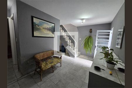 Casa à venda com 3 quartos, 215m² em Jardim Bandeirante, São Paulo