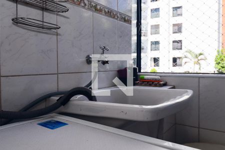 Apartamento à venda com 62m², 3 quartos e 1 vagaÁrea de Serviço