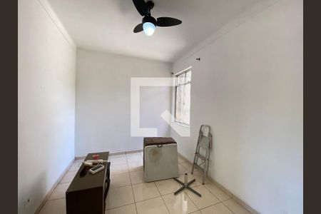 Sala de casa para alugar com 2 quartos, 70m² em Cascadura, Rio de Janeiro