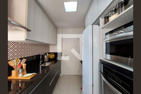 Apartamento à venda com 80m², 2 quartos e 1 vaga Apartamento à venda com 80m², 2 quartos e 1 vagaCozinha