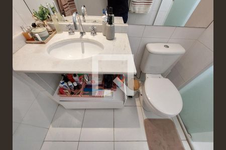 Apartamento à venda com 80m², 2 quartos e 1 vaga Apartamento à venda com 80m², 2 quartos e 1 vagaBanheiro 1