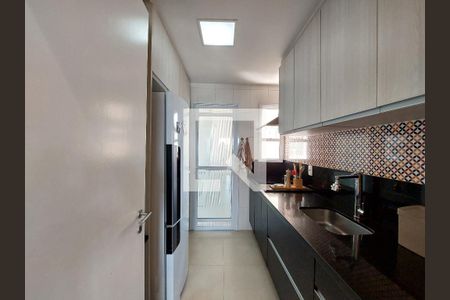 Apartamento à venda com 80m², 2 quartos e 1 vaga Apartamento à venda com 80m², 2 quartos e 1 vagaCozinha