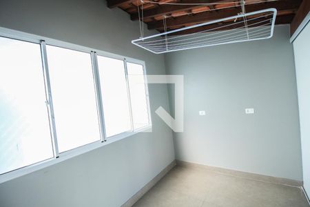 Casa para alugar com 123m², 2 quartos e 2 vagas Casa para alugar com 123m², 2 quartos e 2 vagasÁrea de Serviço