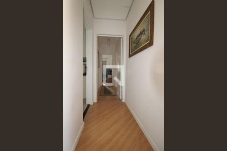 Corredor de apartamento à venda com 3 quartos, 84m² em Cambuí, Campinas