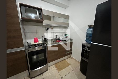Cozinha de apartamento para alugar com 2 quartos, 44m² em Chacaras Reunidas Santa Terezinha, Contagem