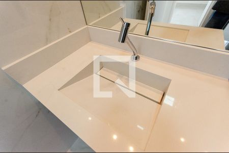 Apartamento para alugar com 47m², 2 quartos e 1 vaga Apartamento para alugar com 47m², 2 quartos e 1 vagaBanheiro