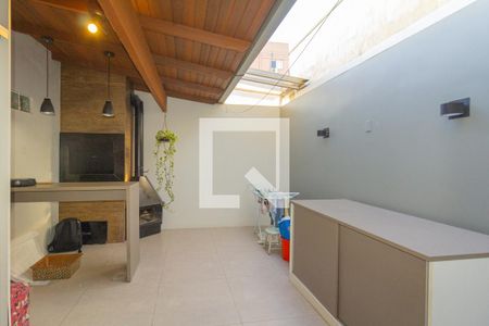 Varanda de casa à venda com 2 quartos, 95m² em Igara, Canoas