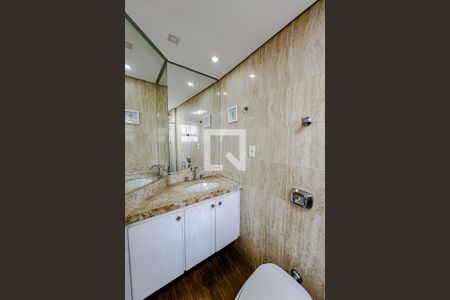 Apartamento à venda com 147m², 3 quartos e 1 vagaBanheiro da Suíte 1