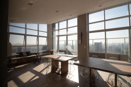 Apartamento à venda com 25m², 1 quarto e sem vagaÁrea comum - Salão de festas