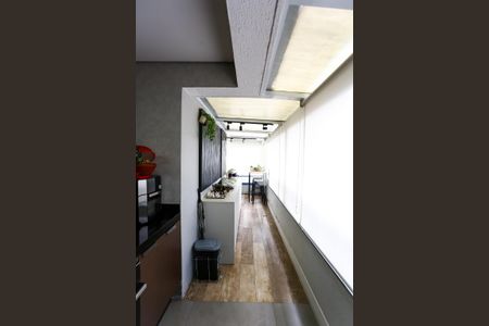 Apartamento à venda com 72m², 2 quartos e 2 vagas Apartamento à venda com 72m², 2 quartos e 2 vagasVaranda