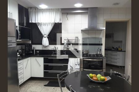 Apartamento à venda com 244m², 5 quartos e 4 vagasFoto 39