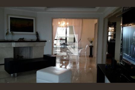 Apartamento à venda com 244m², 5 quartos e 4 vagasFoto 10