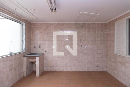 Casa à venda com 128m², 3 quartos e 1 vagaÁrea de Serviço