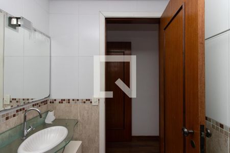 Casa à venda com 128m², 3 quartos e 1 vagaBanheiro da Suíte