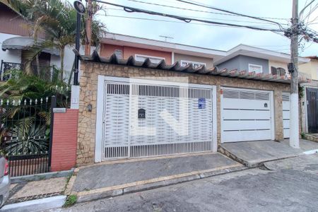 Casa à venda com 128m², 3 quartos e 1 vagaFachada