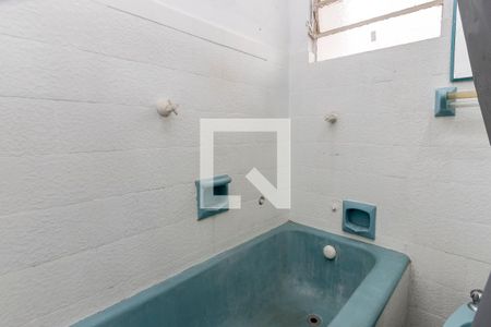 Casa à venda com 365m², 8 quartos e 4 vagas Casa à venda com 365m², 8 quartos e 4 vagasBanheiro 1