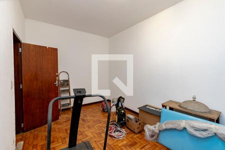 Casa à venda com 365m², 8 quartos e 4 vagas Casa à venda com 365m², 8 quartos e 4 vagasQuarto 1