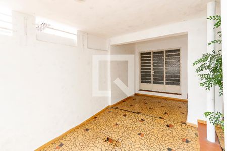 Casa à venda com 365m², 8 quartos e 4 vagas Casa à venda com 365m², 8 quartos e 4 vagasGaragem