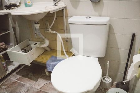 Casa à venda com 132m², 4 quartos e 5 vagasBanheiro de Serviço