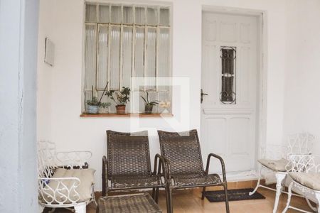 Casa à venda com 132m², 4 quartos e 5 vagasEntrada