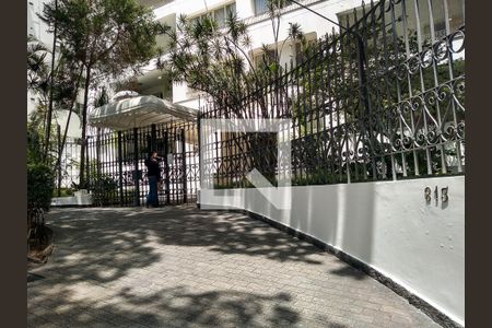Apartamento à venda com 190m², 4 quartos e 2 vagasFachada