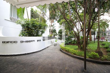 Apartamento à venda com 190m², 4 quartos e 2 vagasEntrada