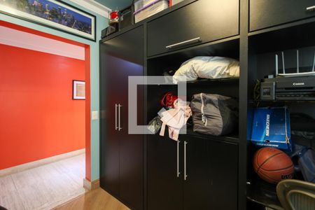 Apartamento à venda com 190m², 4 quartos e 2 vagasQuarto 1