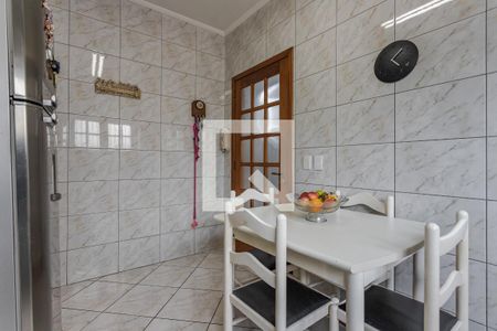 Casa à venda com 198m², 3 quartos e 2 vagas Casa à venda com 198m², 3 quartos e 2 vagasCozinha