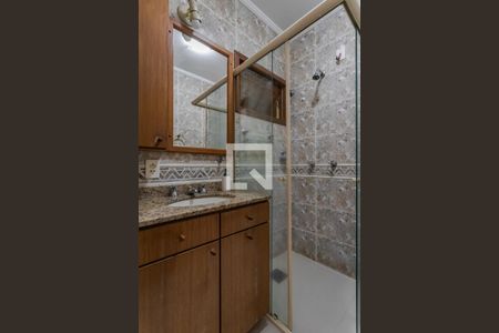 Casa à venda com 198m², 3 quartos e 2 vagas Casa à venda com 198m², 3 quartos e 2 vagasBanheiro