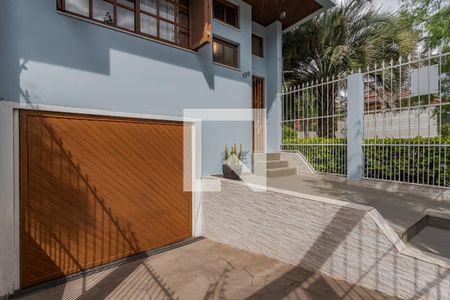 Casa à venda com 198m², 3 quartos e 2 vagas Casa à venda com 198m², 3 quartos e 2 vagasQuintal