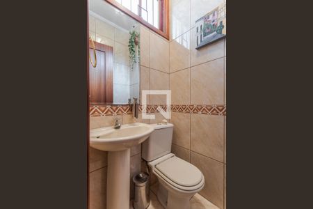 Casa à venda com 198m², 3 quartos e 2 vagas Casa à venda com 198m², 3 quartos e 2 vagasLavabo
